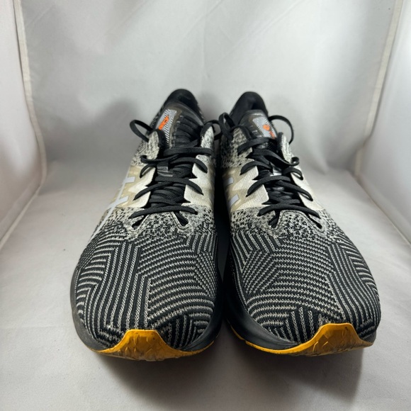 ASICS Novablast Pixel Noise Running Shoes - Men's size 12 - Picture 8 of 13